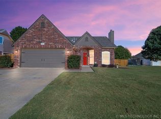 8701 N 125th East Ave, Owasso, OK 74055