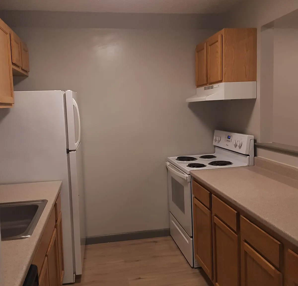 2 bed, 975 sqft, $1,800 — Photo 1