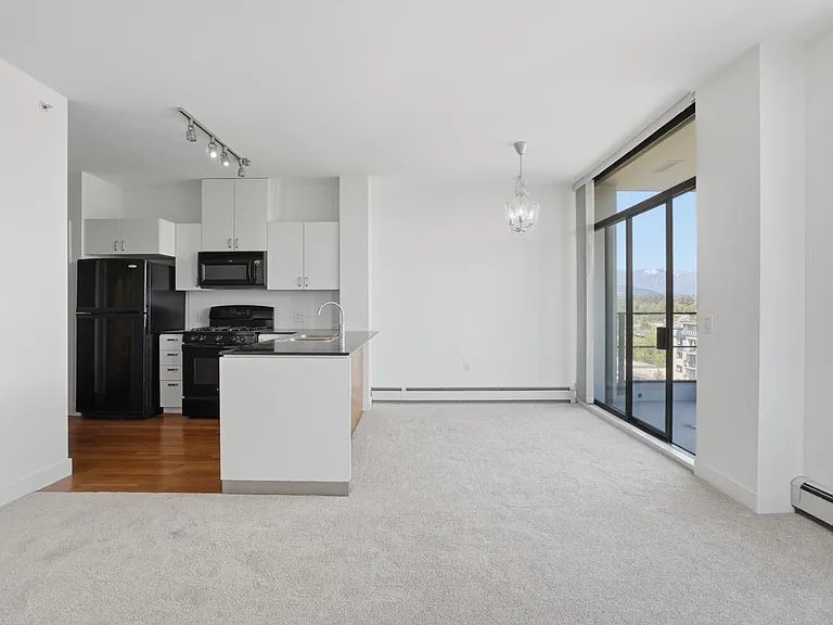 151 W 2nd St #1906 — Photo 7