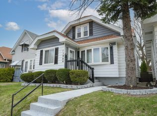 1964 S 72nd St, West Allis, WI 53219