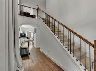 4011 Logan Dr, Heartland, TX 75126