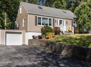 10 Fowlerhouse Rd, Wappingers Falls, NY 12590