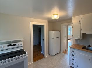 53 Tenney Hill Rd #A, Kittery Pt, ME 03905