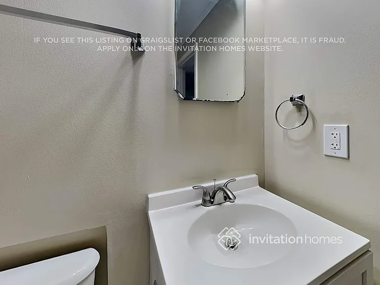 390 Hembree Forest Cir — Photo 17