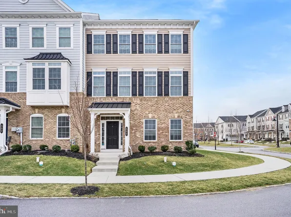 500 Cliff Ln, Malvern, PA 19355