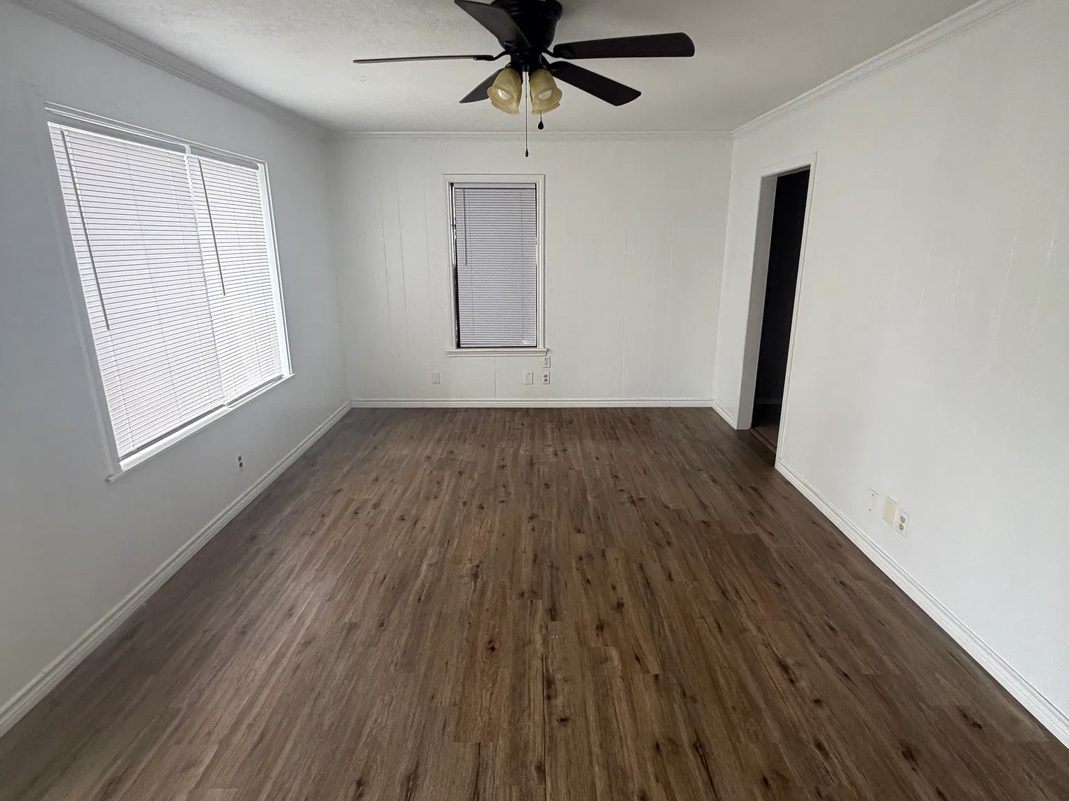 2 bed, 969 sqft, $1,000 — Photo 2