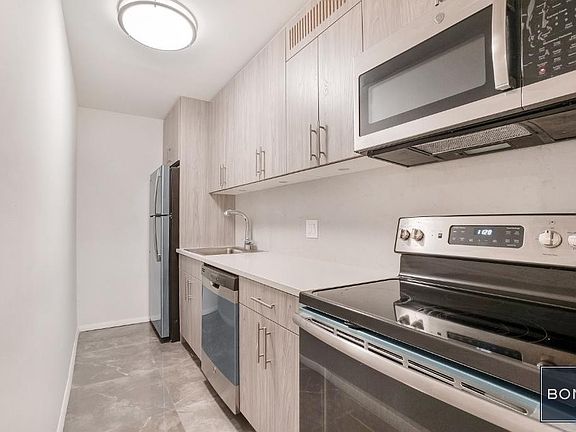 2nd image of 382 3rd Ave APT 15A