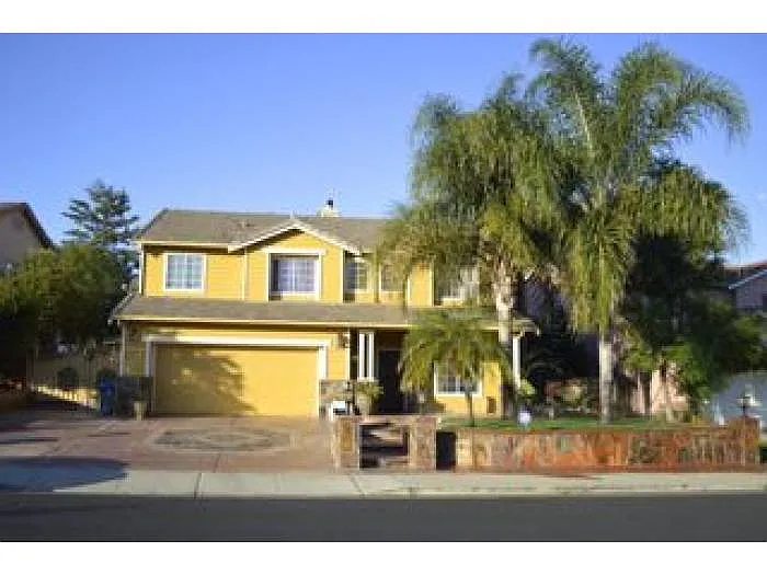 5025 Ranch Hollow Way photo 1
