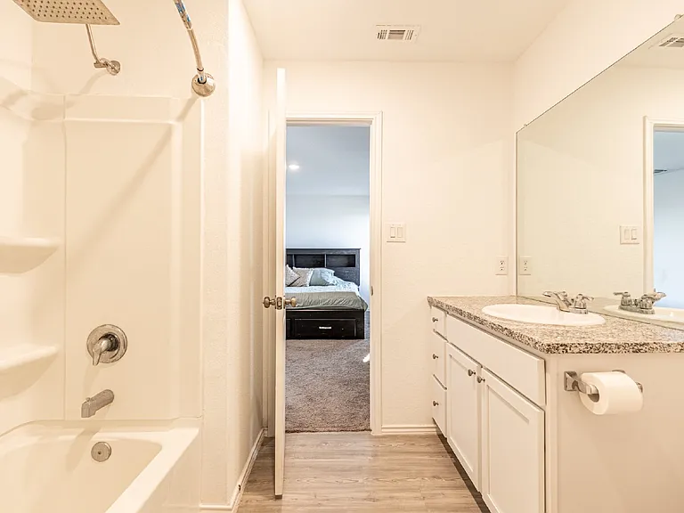 4310 Fluvial Cir — Photo 22