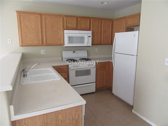 5th image of 10540 Pueblo Springs St