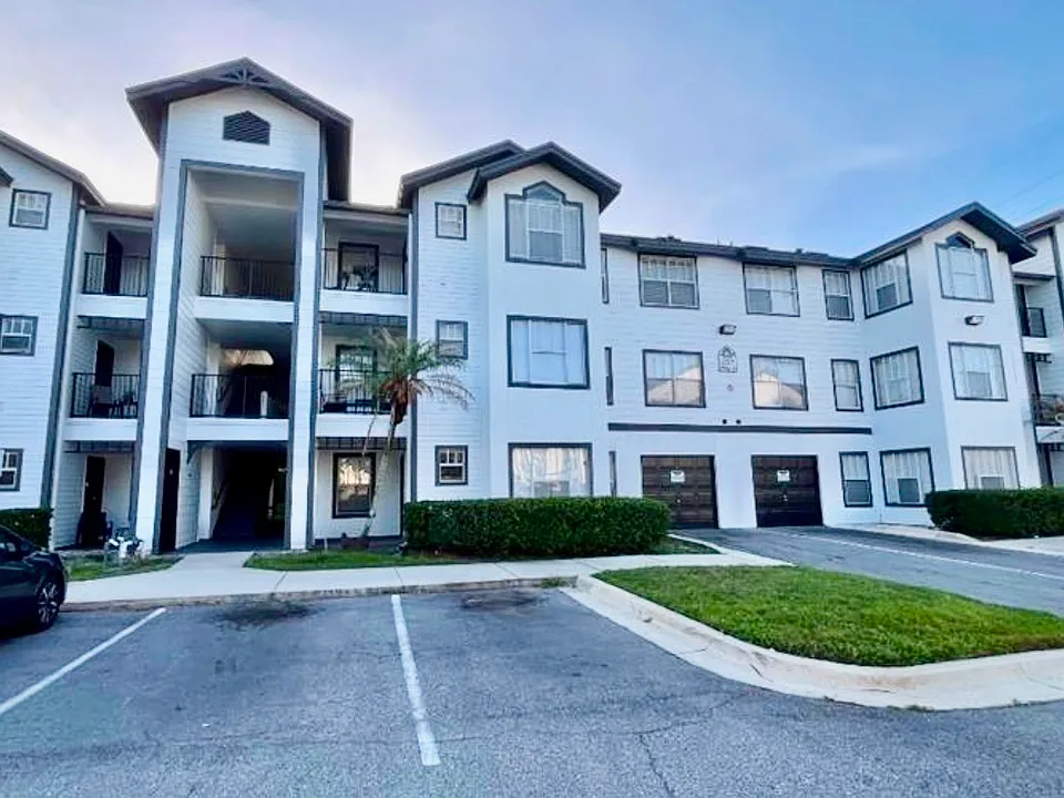 2217 Grand Cayman Ct #1218
