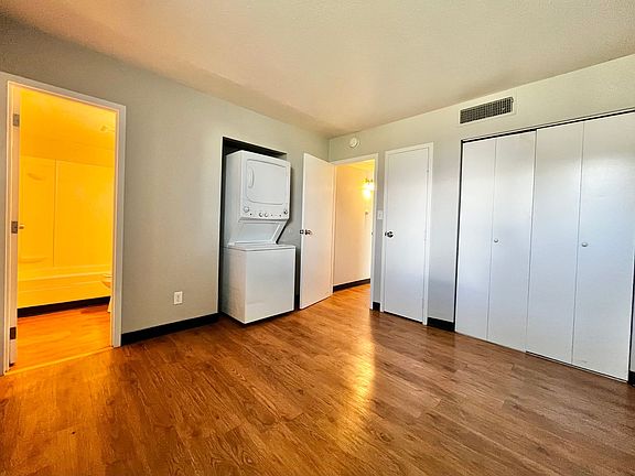 4th image of 632 N Shields St #1