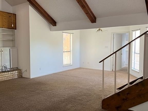 5th image of 35 Harbour Town St