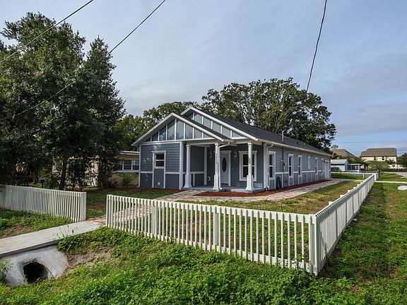 2nd image of 5226 Dexter St