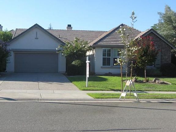 2nd image of 6541 Laurel Crest Cir
