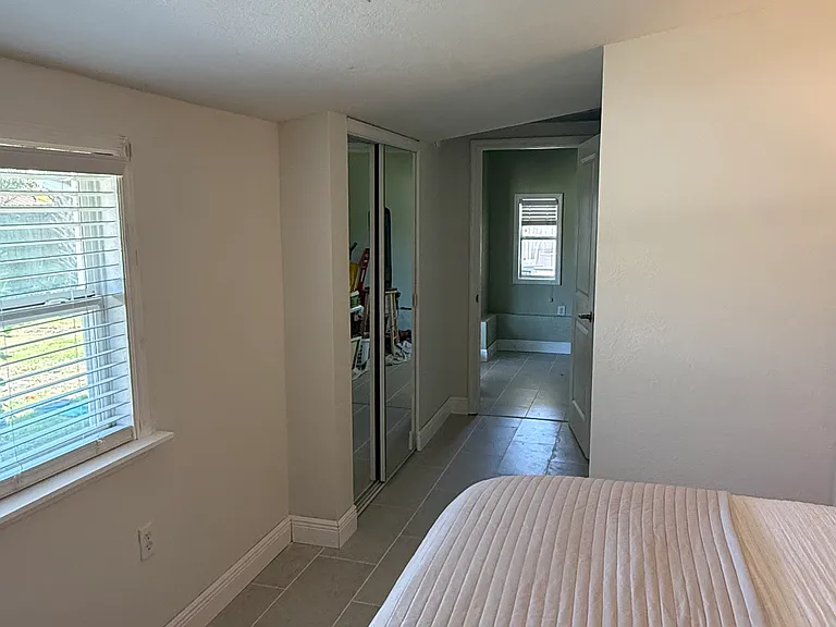 8304 75th Pl — Photo 13