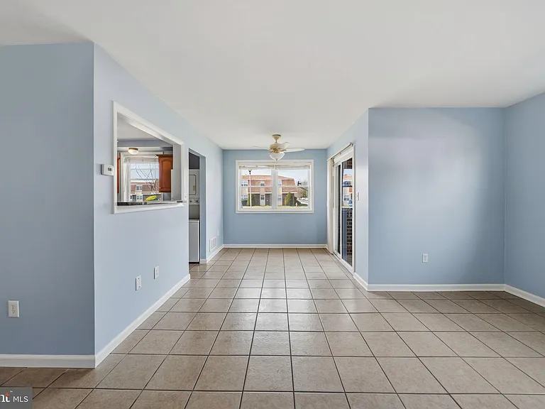 24 Florence Tollgate Pl #1 — Photo 10