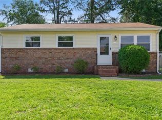 1725 Rowlock Rd, Chesapeake, VA 23321