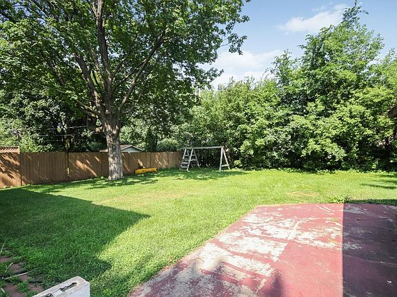 2nd image of 6018 Aldrich Ave N