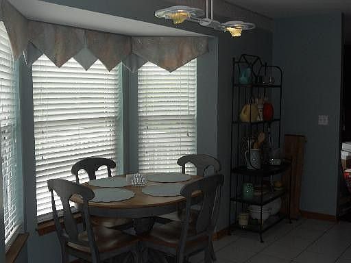 5th image of 1051 Creekview Ln