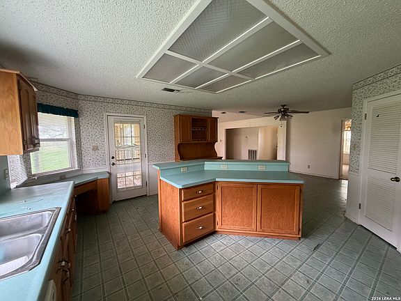 5th image of 281 County Road 265