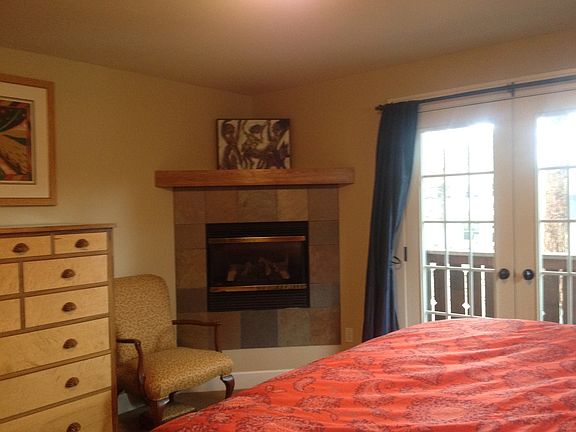 Master-fireplace and balcony