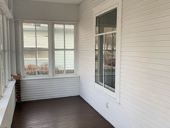 3rd image of 2610 McFaul St