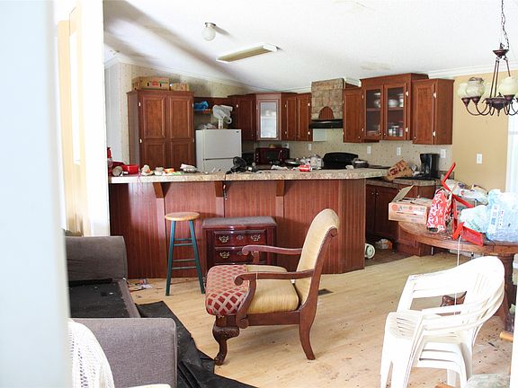 2nd image of 13762 County Road 4124