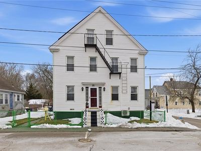 21 Monroe Ave, Bristol, RI, 02809