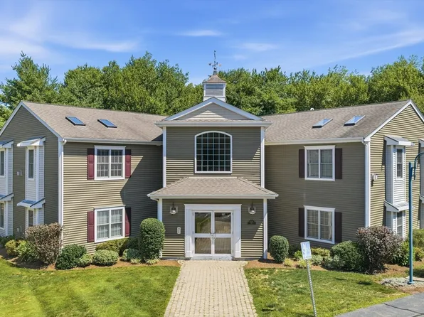 215 Longmeadow Rd Unit 104, Taunton, MA 02780
