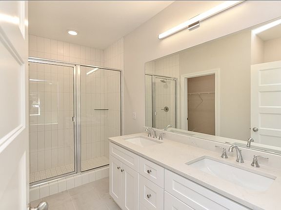 2nd image of 101 Annleeken Dr