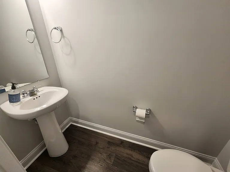 1808 Stackhouse Dr — Photo 8