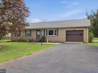 14 Windsor Ln, Bunker Hill, WV, 25413