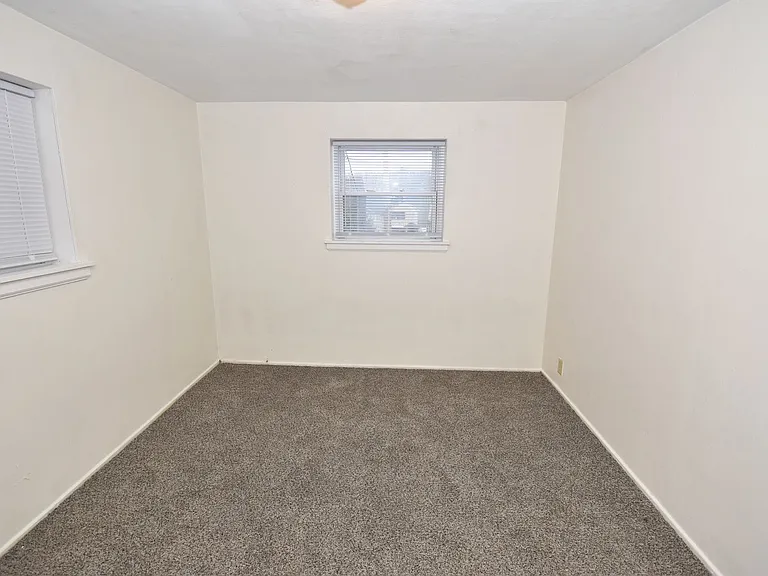 1311 Montgomery Rd — Photo 9