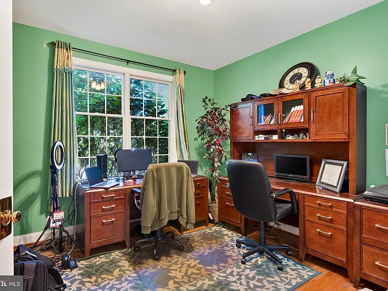 212 Prescott Dr — Photo 42