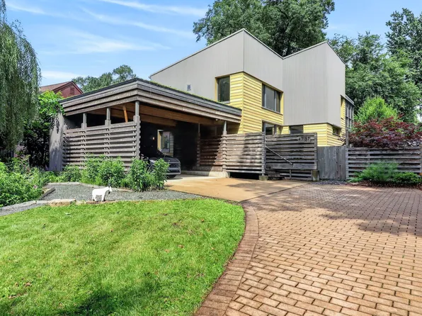 4737 Puffer Rd, Downers Grove, IL 60515