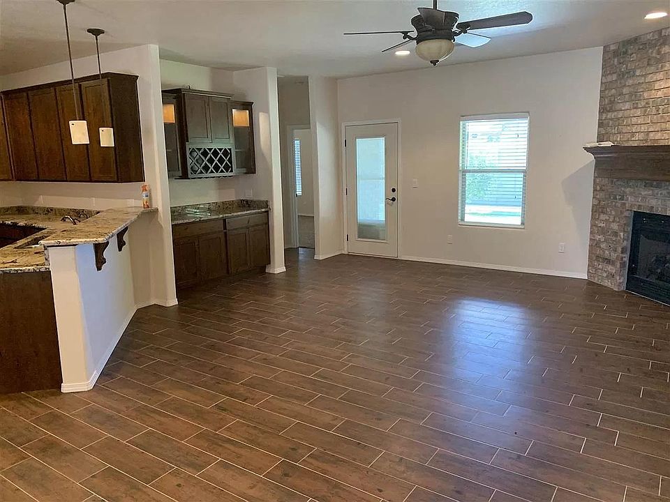 2nd image of 17 La Placita Dr