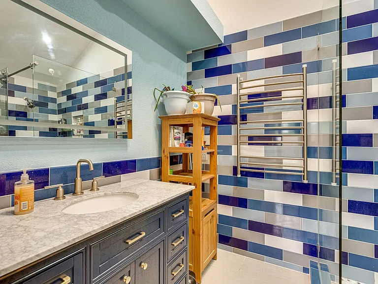 10236 Quest Dr — Photo 16