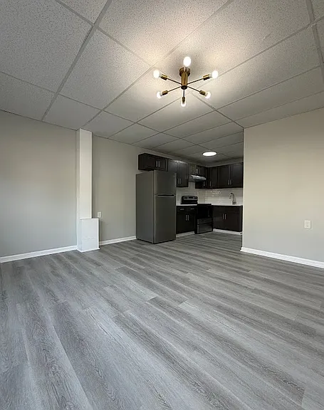 240 Orange Pl #41B — Photo 2