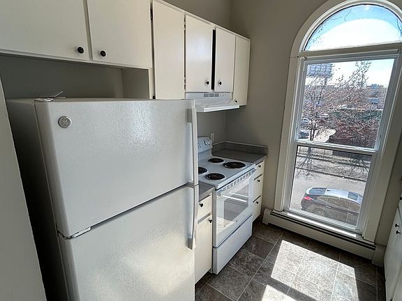 5th image of 736 E 16th St APT 21