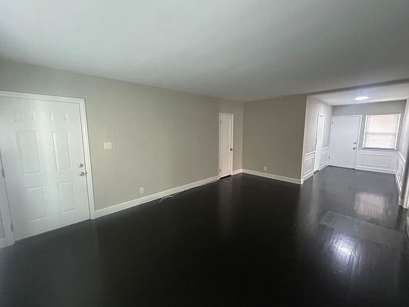 3rd image of 1323 S Highland Ave
