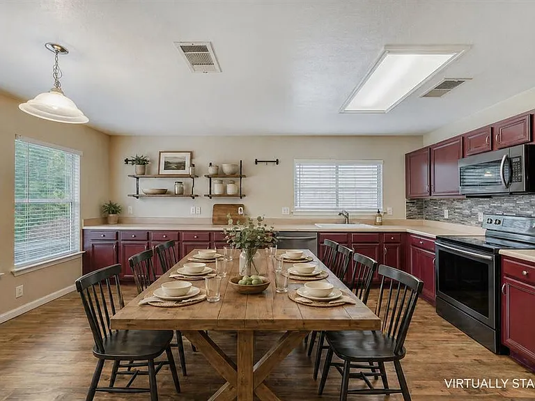928 Justeford Dr — Photo 12