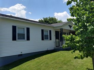 25 Blue Ridge Dr, Weyers Cave, VA 24486