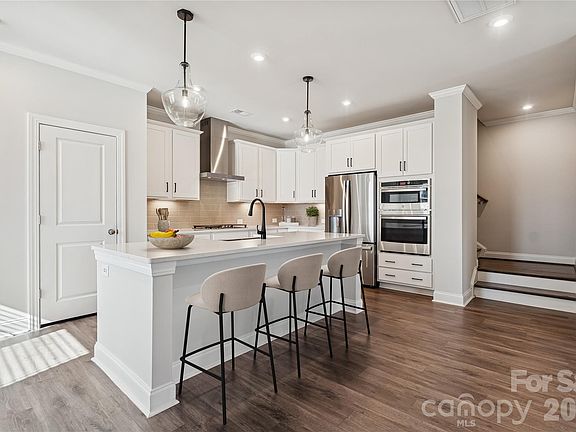 7th image of this home