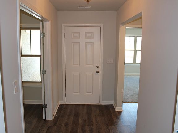 3rd image of 102 Hillis Lane