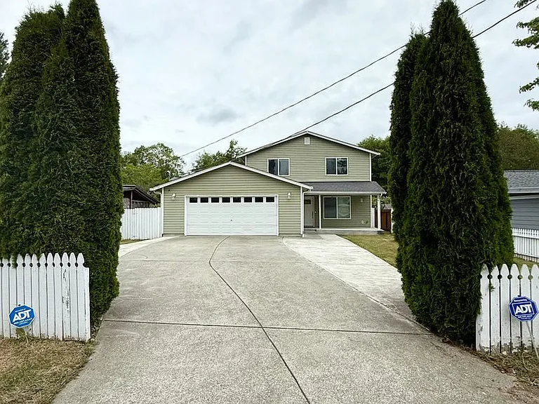 1532 NE Echo Dr — Photo 2