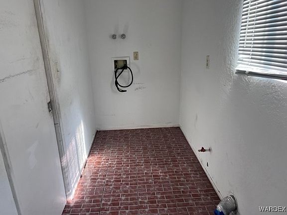5th image of 1874 Montclair Drive