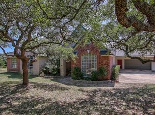 513 S Lariat Cir, Dripping Springs, TX 78620
