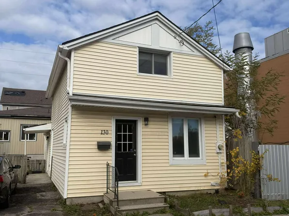 130 Saint Paul Cres #1, Saint Catharines, ON L2S 1M9