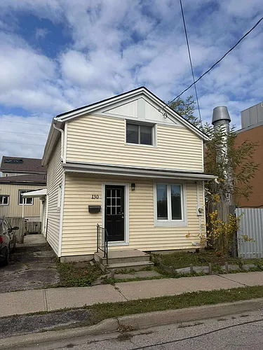 130 Saint Paul Cres #1 Photo 1